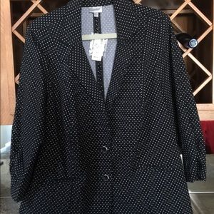 Avenue Blazer Size 18/20, Black w/white dots